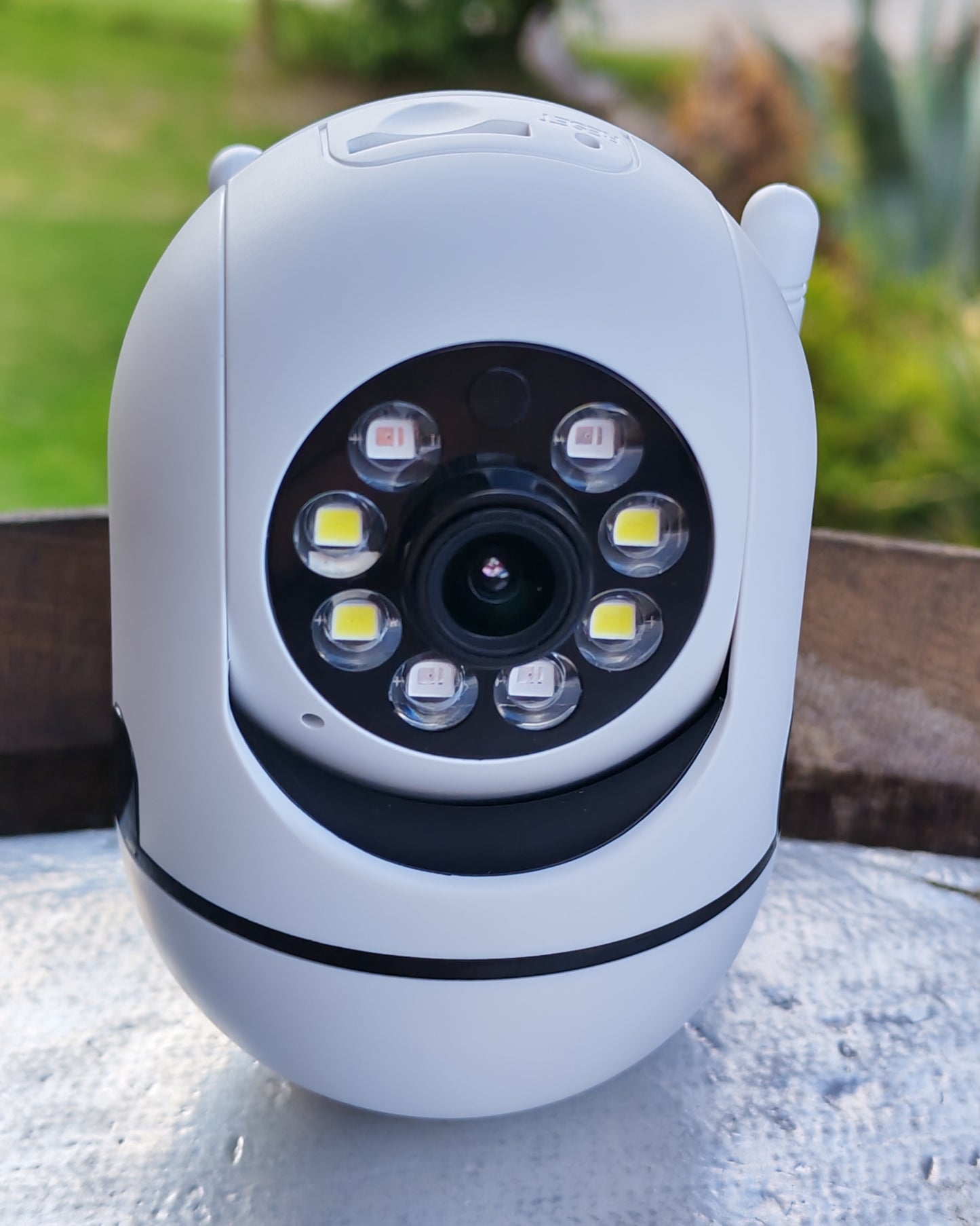 Smart Security Camera – Indoor & Outdoor FHD Monitoring with Multi-Device Access